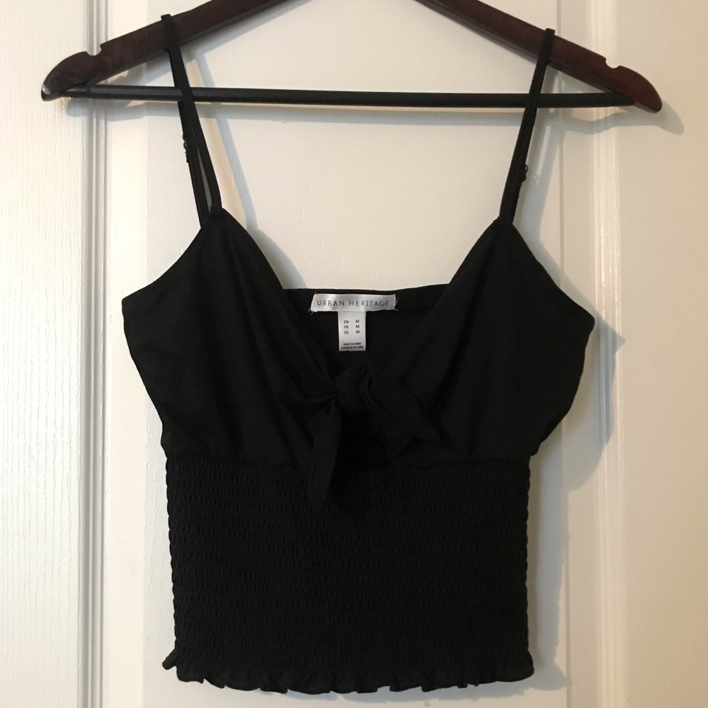 🌺 URBAN HERITAGE TIE-FRONT KEYHOLE CAMI SOFT - Picture 3 of 8